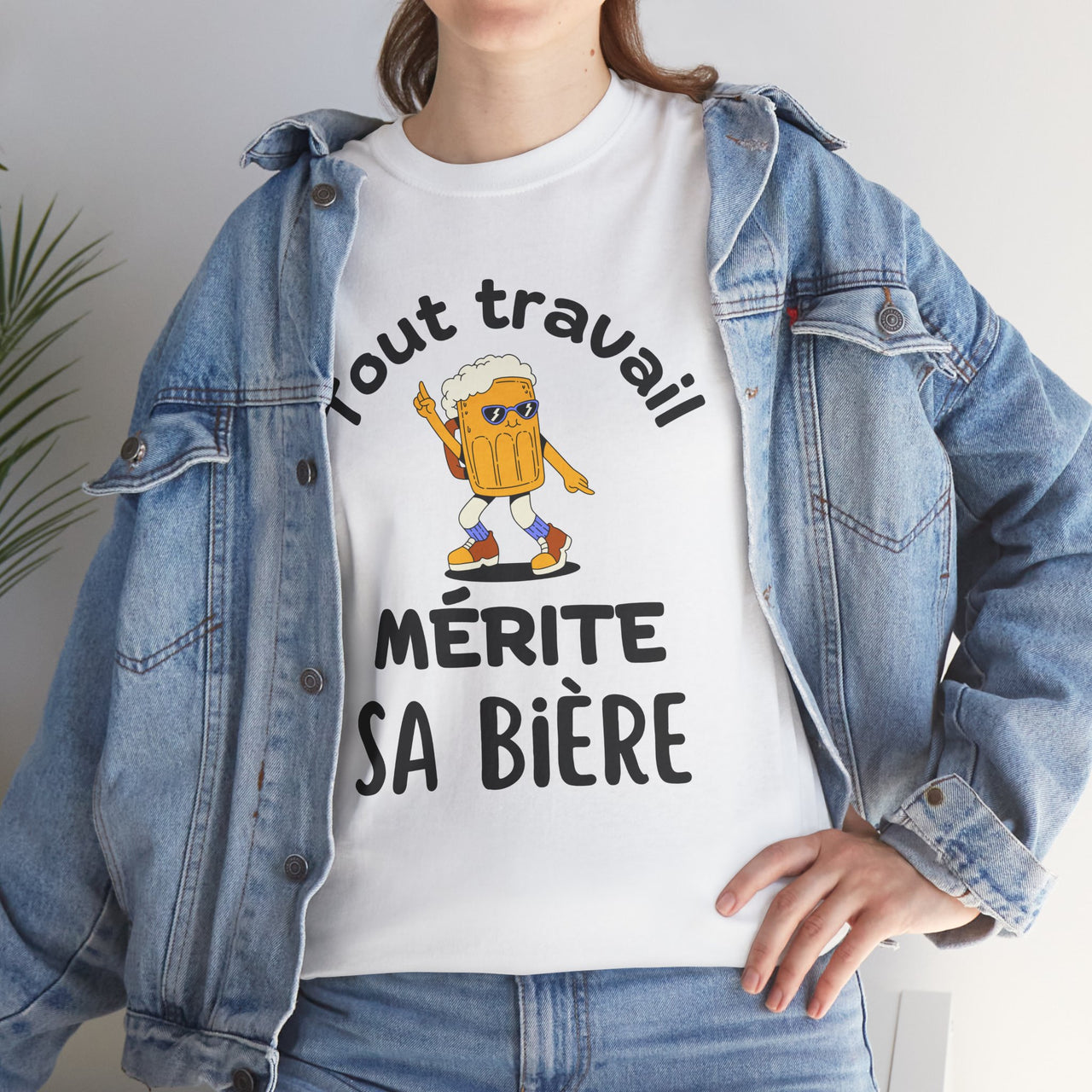 T-Shirt Tout Travail Mérite Sa Bière