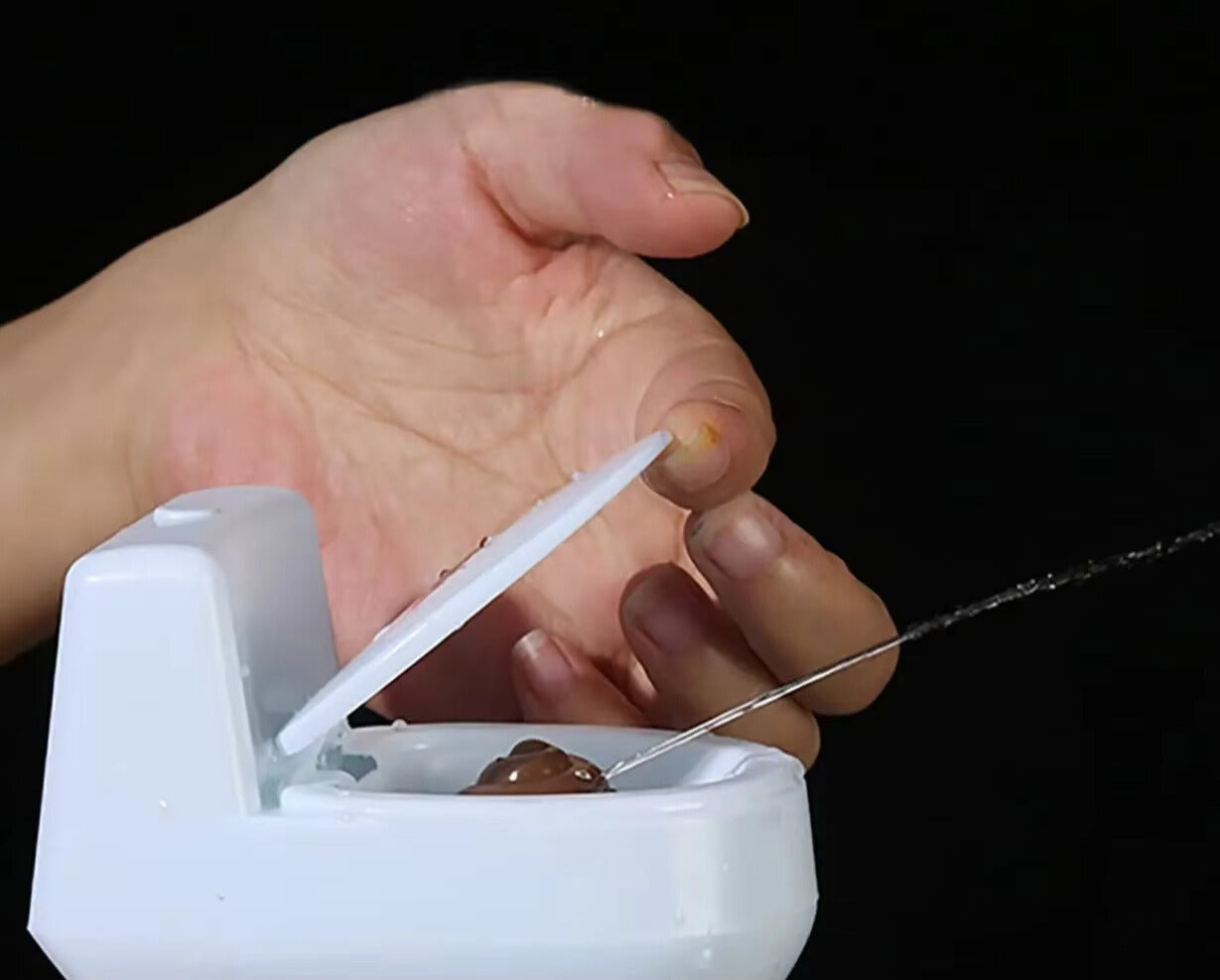 pistolet a eau prank wc