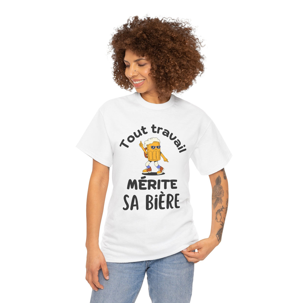 tee shirt tout travail mérite sa bière