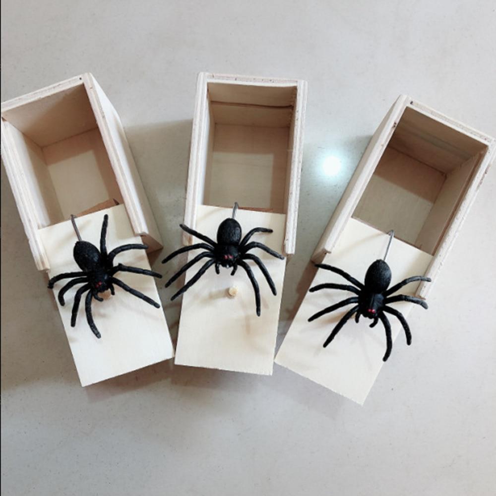 SUFANG Boîte à Surprise Araignée, 2PCS Boîte à Farce Araignée, Article Farces Effrayer, Spider Prank Box, Articles de farces pour Enfants et Adultes pour Halloween et Le 1er Avril SUFANG Boîte à Surprise Araignée, 2PCS Boîte à Farce Araignée, Article Farces Effrayer, Spider Prank Box, Articles de farces pour Enfants et Adultes pour Halloween et Le 1er Avril